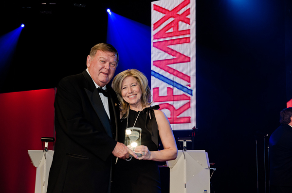 20120218-100. Titley